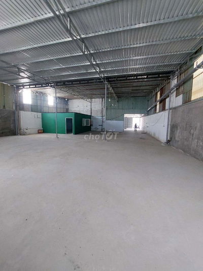 Cho thuê kho thạnh xuân 400m2 25tr tải 10 tấn