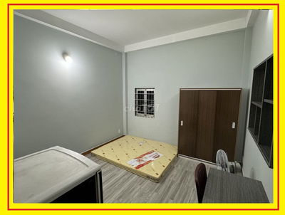 Phòng Nguyễn Kiệm, ngay rày xe lửa, full nội thất, lầu 1