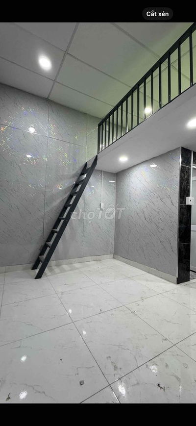 BÁN GÂP NHA MOI NTT Q7 GẦN CHỢ TÂN MY