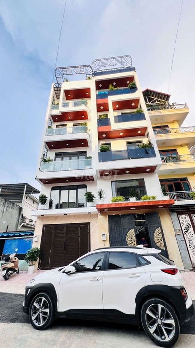 Siêu phẩm 5x17m 5 tầng có thang máy đường 12M Trần Thị Năm