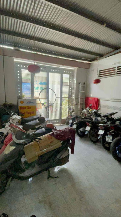 phòng cho thuê có ban công, có máy lanh đông Hưng thuận 17