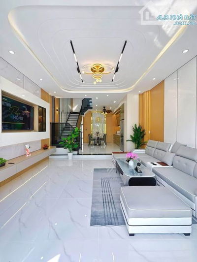 Bán nhà ngay QL 13, gần bệnh viện Hạnh Phúc. Giá: 2 tỷ 320tr, 64,5m2, sổ hồng riêng