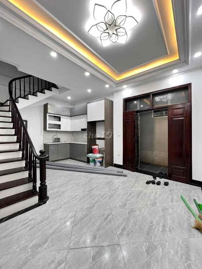 NHÀ ĐẸP LÔ GÓC ĐẠI TỪ-NGÕ RỘNG- GẦN PHỐ-34M*5T;MT6M;3N-HẠ 300TR