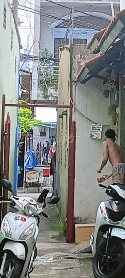 bán nhà 1 lầu giá rẻ sổ chung 1t570