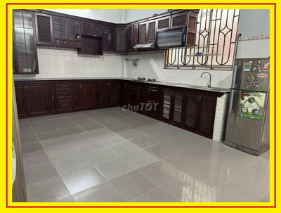 Phòng biệt thự Bình Lợi, tầng trệt, rộng, full nội thất, có sân sau