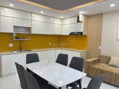 Nhà Nguyễn Văn Đậu, 60m2, tiện đi sân bay, 5 tầng, chỉ 8 tỷ