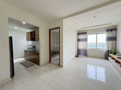 Cho thuê chung cư 2PN, 2VS ngay Ngã tư Thủ Đức, 65m2