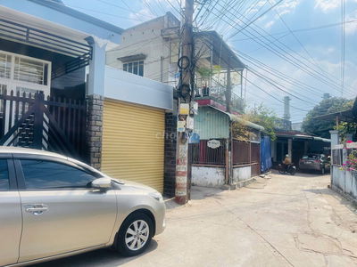 bán nhà nát 2 mặt tiền phường An Bình ngay AEON Hiệp Hoà