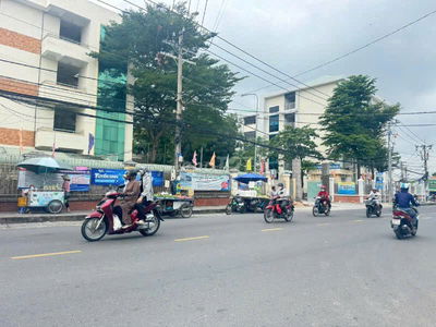 Bán nhà 90m2 MT KD đường ô tô KP2 Trảng Dài TP Biên Hòa chỉ 3 tỷ 650tr