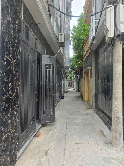 Nhà Phố Xốm 4 tầng - 2 thoáng - gần ĐH Đại Nam hơn 5 đồng