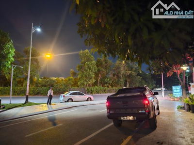 BÁN NHANH BIỆT THỰ VÍP RIVERSIDE LONG BIÊN, 176M 3 TẦNG, GIÁ NHỈNH 51 TỶ