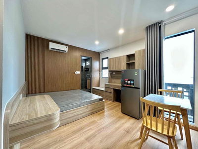 CHO THUÊ PHÒNG ĐẸP FULL NỘI THẤT BAN CÔNG GIÁ RẺ GẦN CV 23/9 Quận 1 T7
