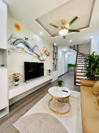 Nhà Dân Lô Góc Full Nội Thất, Khung Cột Chắc Chắn, Hồ Linh Đàm