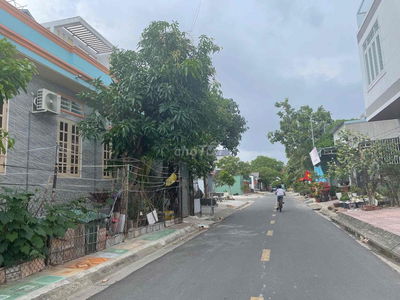 Bán lô góc Tuệ Tĩnh phường Phú Mỹ TP.HCM
