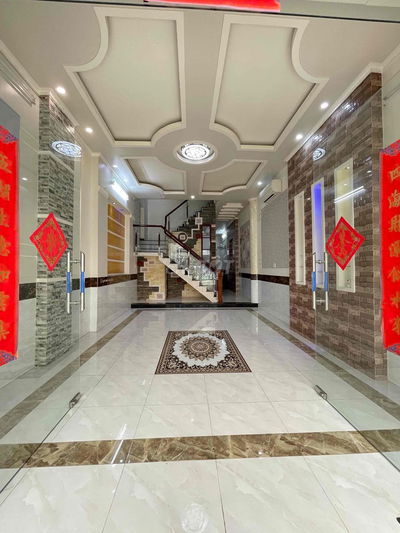 Nhà trệt 2 lầu full nội thất KDC Hồng Phát