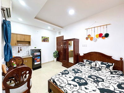 Cho thuê CHDV FULL NT cửa sổ | Thang Máy, Không chung chủ Q10