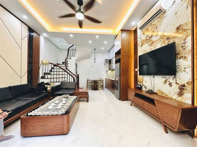Nhà Đẹp Lô Góc, Gần Phố, Trương Định 34m, 5 tầng, mt 4.7m, giá 9.5 tỷ.