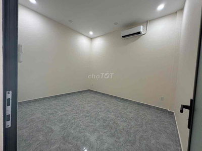 bán gấp nhà 2 phòng ngủ, đường 12m, giá 4,1 tỷ