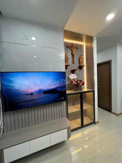 BÁN NHANH CĂN HỘ 2PN FULL NỘI THẤT GỖ DỌN VÀO Ở NGAY