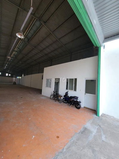Cho thuê kho xưởng 1000m2 Hoàng Hữu Nam, Long Thạnh Mỹ, Quận 9