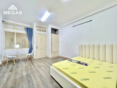 Studio full NT cửa sổ không chung chủ Ngay Phan Xích Long