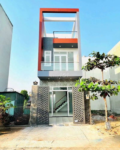 Cho thuê Nhà 3PN, 4WC, TRỆT + 2 LẦU, đường 13m, KDC Đ. Long Thuận