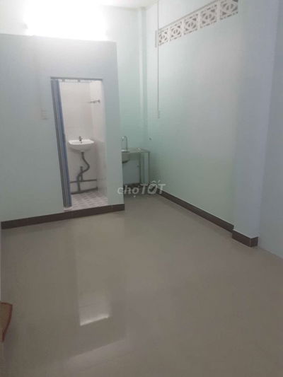 Phòng sạch sẽ, yên tĩnh.