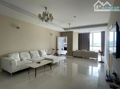 Cho thuê căn hộ toà nhà Oasky gần biển - 120M2 2PN 2WC, full nội thất giá tốt,  8.5 triệu.