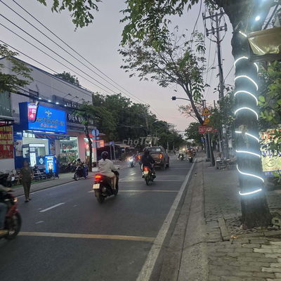 NHÀ 5 TẦNG DTS 620M2 DÒNG TIỀN 420TR/NĂM HXH NGUYỄN VĂN TẠO, LT,NHÀ BÈ