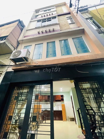 Cho thuê nhà nguyên căn 1 trệt 3 lầu 3 phòng 3toilet, 3 máy lạnh