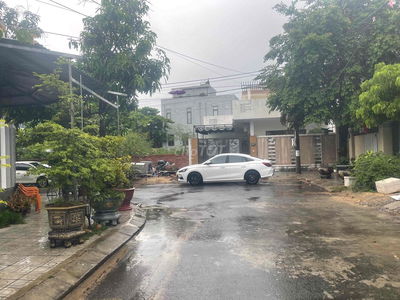 bán lô 2 mặt kiệt oto 6m Hoàng Bình Chính gần biển