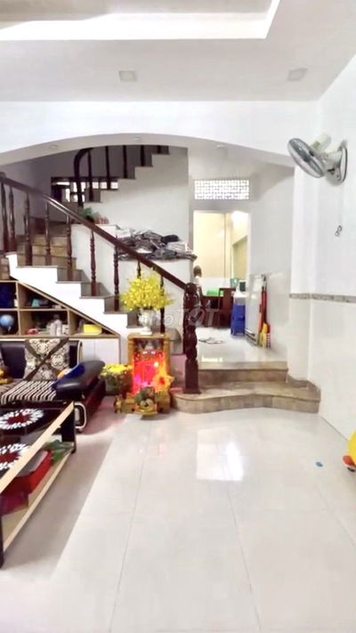 NHÀ ĐẸP 4 TẦNG, 4m x11.5m, SỔ VUÔNG, OTO CÁCH NHÀ 2 CĂN, GẦN MẶT TIỀN