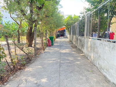 BÁN ĐẤT THỔ CƯ Hẻm đường Nguyễn Thị Định Quận 2 full thổ cư 7× 25,5m