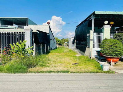 Đất thổ cư mặt tiền 12m Tân Phú Trung giá Ngộp 400 Triệu