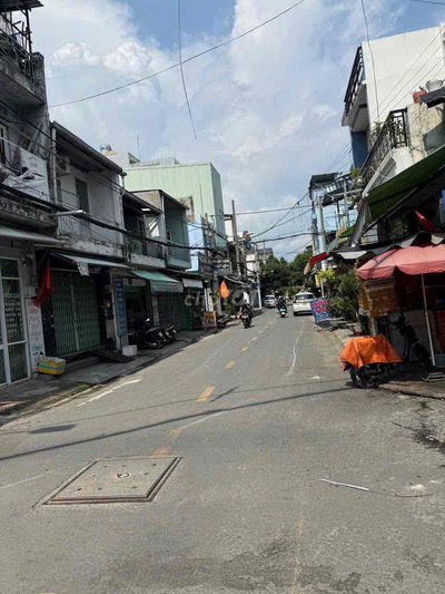 bán nhà góc 2 mặt tiền tktq