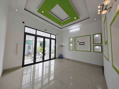 Nhà trệt mới diện tích lớn thổ cư sổ hồng kdc hạnh phúc