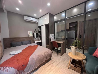 CHO THUÊ CĂN HỘ TÁCH BẾP NGAY CẦU KIỆU BAN CÔNG + FULL NỘI THẤT GIÁ RẺ