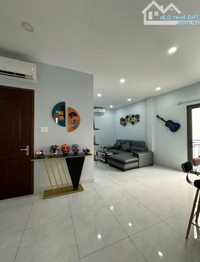 HÀNG HIẾM CHDV QUẬN 3 – MT GẦN CÁCH MẠNG THÁNG 8 – THANG MÁY – DOANH THU 1,5 TỶ/NĂM. 41 TỶ