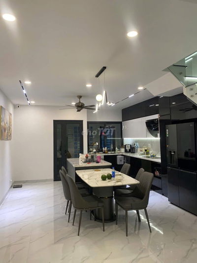 Bán nhà 3 tầng 3 phòng ngủ siêu đẹp gần cầu Hoà Xuân
