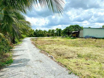 Đất thổ vườn 2 mặt tiền sông lớn đg ô tô tải cách 816 tầm 300m