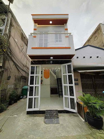 Bán nhà Chiến Lược ko lộ giới đẹp hẻm 4 m SHR giá chỉ 1 tỷ850