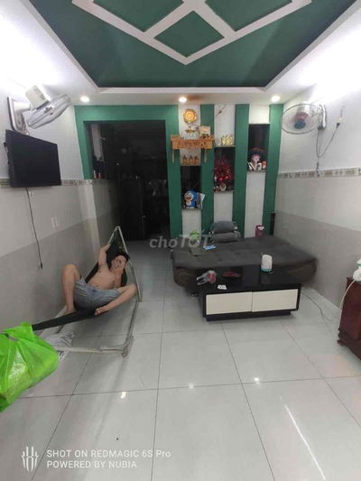nhà bán đường tôn Đản F15Q4