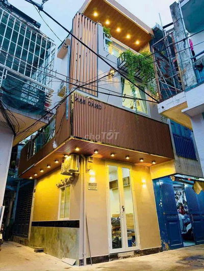 Bán nhà Lạc Long Quân đẹp siêu phẩm trệt 2 lầu giá 2 tỷ750
