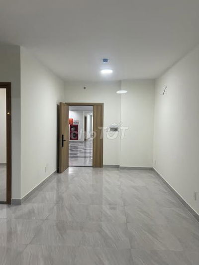 Căn 2pn2wc cc Stown, nhà sạch mới, 7tr5 cọc 1 tháng