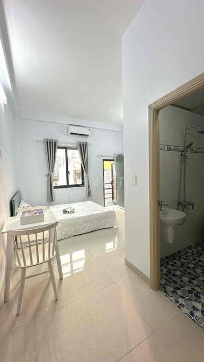 🏢 Giá Thật ! CHDV STUDIO_BALCONY_35m5_FULL NT ( thang máy , nhà xe..)