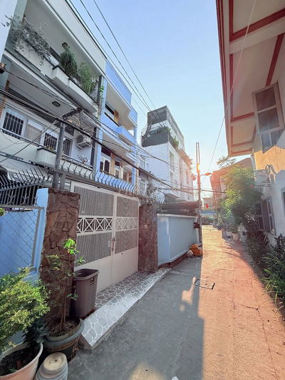 Nhà 3 tầng 4,13 x 15,9m nở hậu, hẻm 445 Nơ Trang Long thông 550 PVĐ