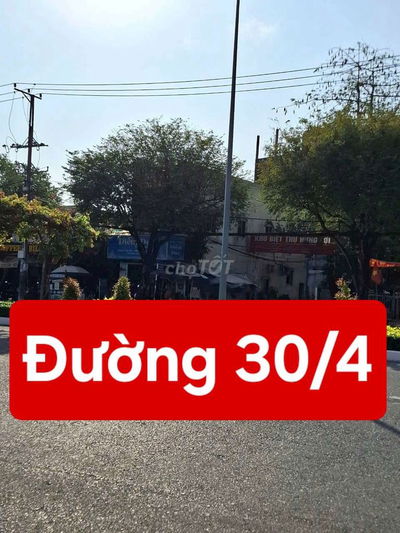 NHÀ GÓC 2 MẶT TIỀN - ĐƯỜNG 30/4