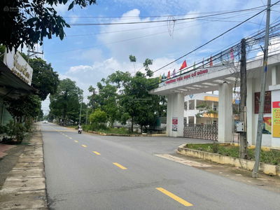 NHANH TAY LÃI NGAY 300 TR. BÁN NHANH MẢNH ĐẤT 96M2, FULL THỔ, 2 OTO TRÁNH MẶT ĐƯỜNG NHỰA KINH DOANH