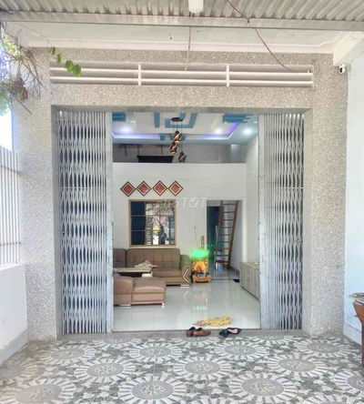 Cho thuê nhà đường Tây Sơn - gần Long Vân