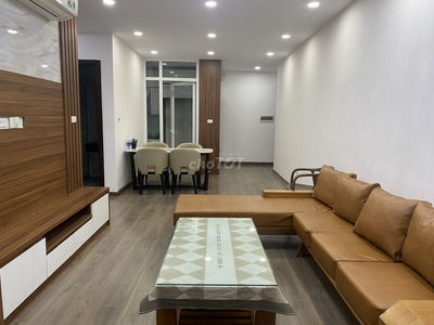 cho thuê căn hộ 3 ngủ, A10 Nam Trung Yên, đầy đủ nội thất